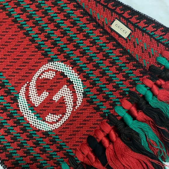 Gucci Interlocking GG Logo Red & Green Houndstooth Wool Tassel Scarf - Picture 6 of 12